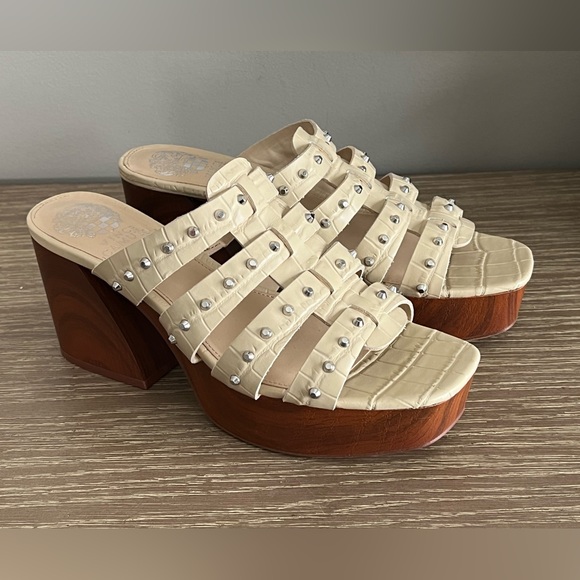 Vince Camuto Platform‎ Studded Sandals 8 - Picture 2 of 13